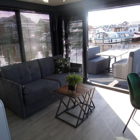 Modern Houseboat With Air Conditioning Located In Marina Uitgeest Exterior photo
