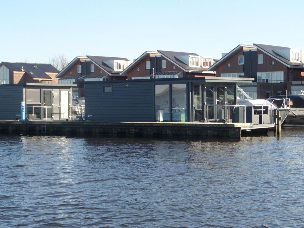 Modern Houseboat With Air Conditioning Located In Marina Uitgeest Exterior photo